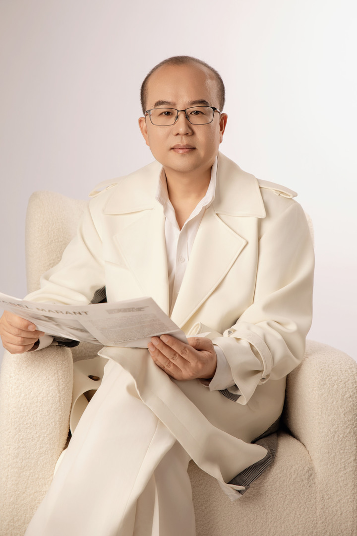 杜建江的团队照片